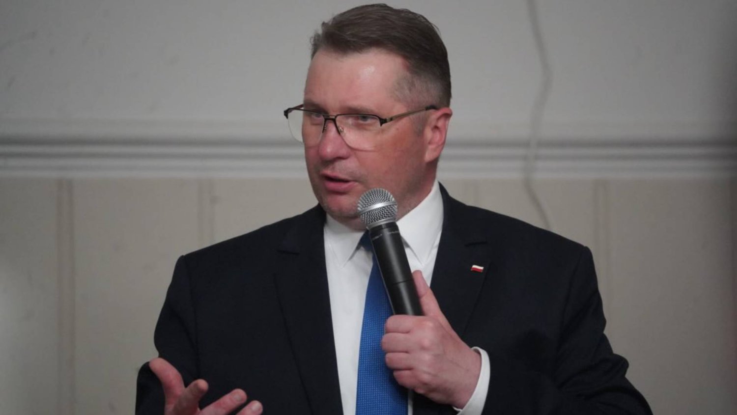 Czarnek chce powrotu obowiązkowych prac domowych. Jeszcze nie został ministrem, a już planuje