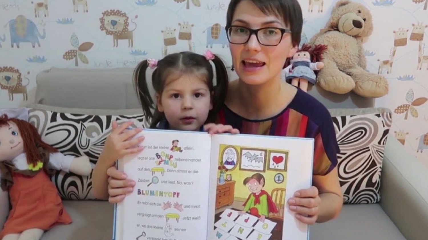 Maya z mamą