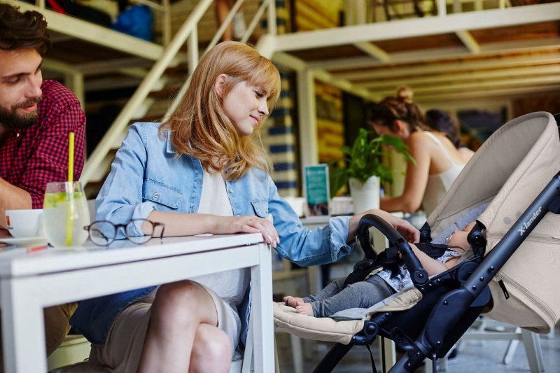 X-Cite marki X-lander to miejski wózek dziecięcy 3w1. Lekki w przenoszeniu, zwinny podczas jazdy i kompaktowy po złożeniu pojazd doczekał się nowej amortyzacji oraz wizualnej metamorfozy