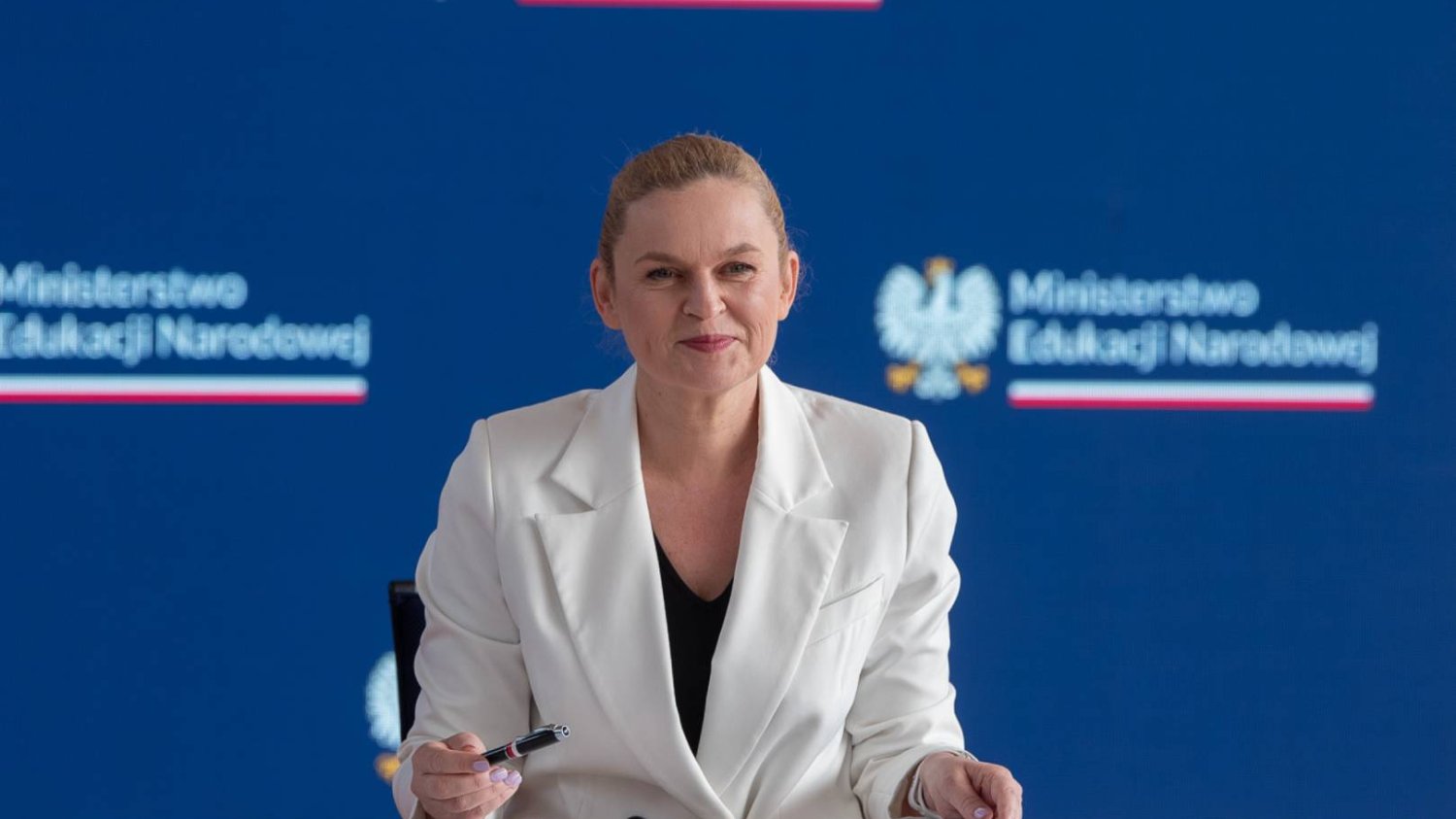 MEN wysyła nauczycieli na 5-tygodniowy kurs. Mają się przygotować do pracy z AI