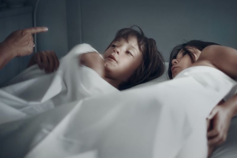 W czasie pandemii możesz zaobserwować regresywne zachowania u swojego dziecka