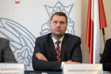 Czarnek a klaps i karanie dzieci Czarnek a klaps i karanie dzieci
