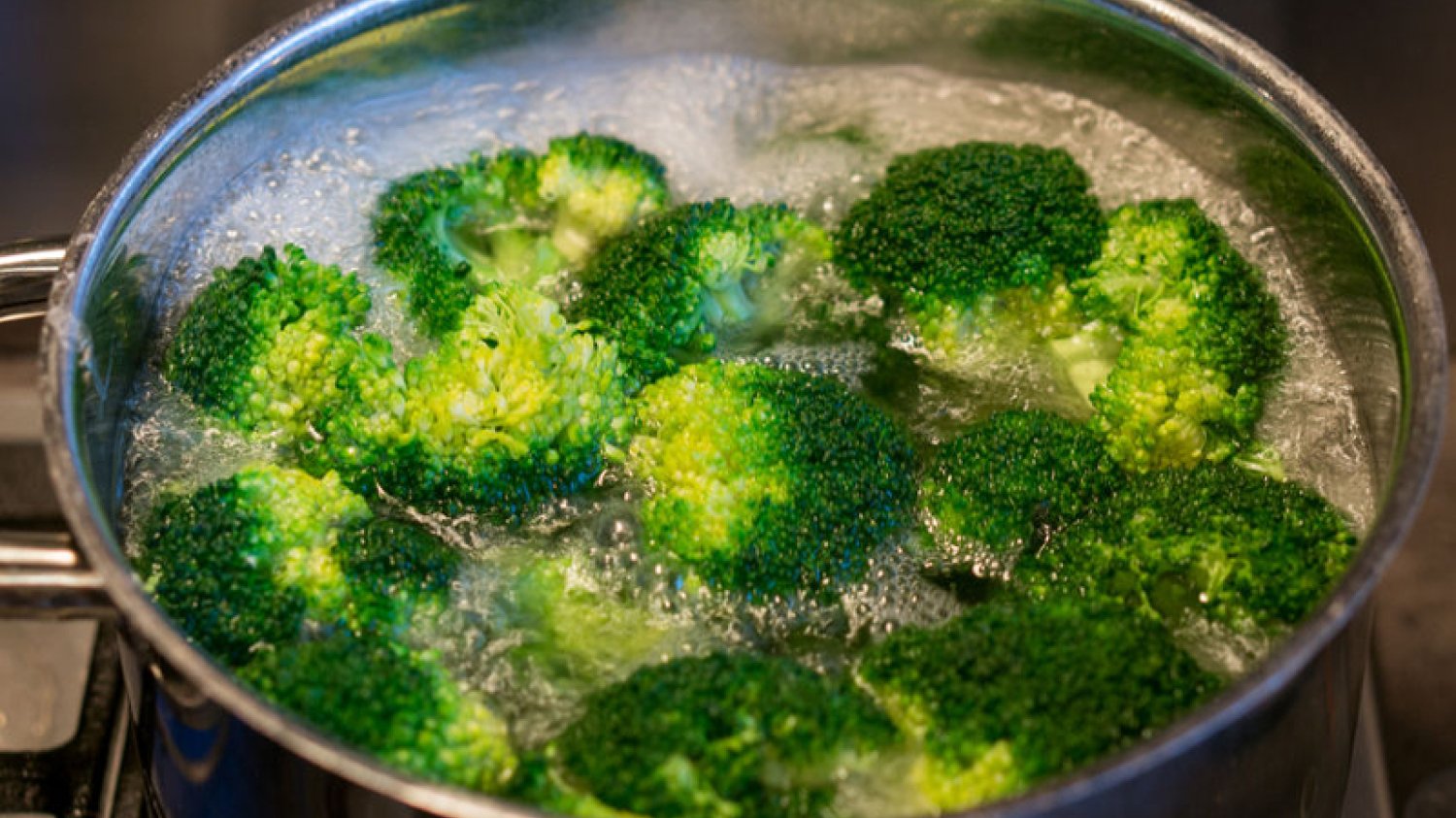 Jak gotować brokuły i dlaczego warto je jeść?
