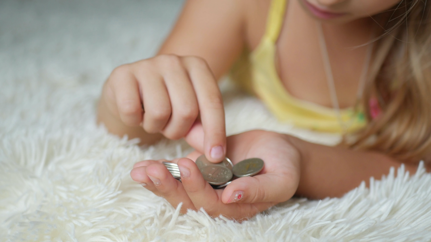 Ile dziecko powinno dostawać kieszonkowego? Te kwoty brzmią rozsądnie