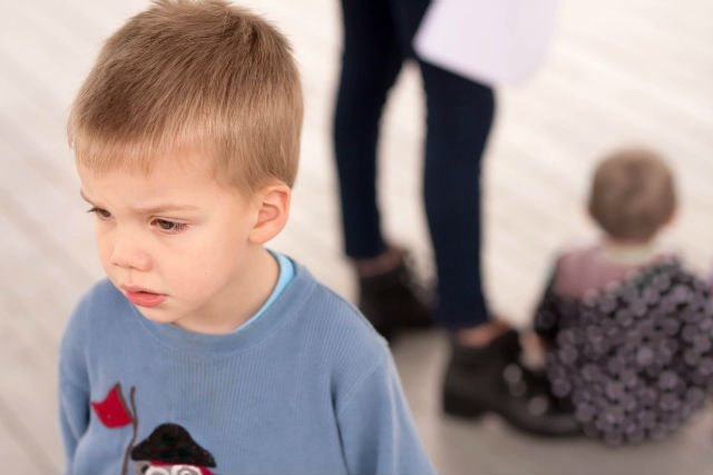 Z zazdrosnym dzieckiem trzeba bardzo dużo rozmawiać.