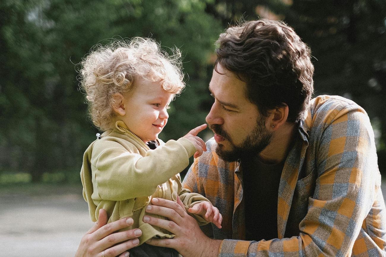 Nie, mój mąż nie "pomaga" przy dziecku. Jest ojcem, nie gościem