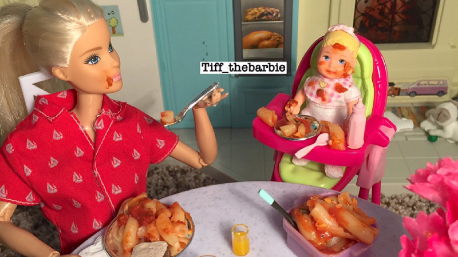 Barbie w roli matki pobija Instagram.