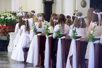 Dzieci przystępujące do Pierwszej Komunii Świętej. Dzieci przystępujące do Pierwszej Komunii Świętej.