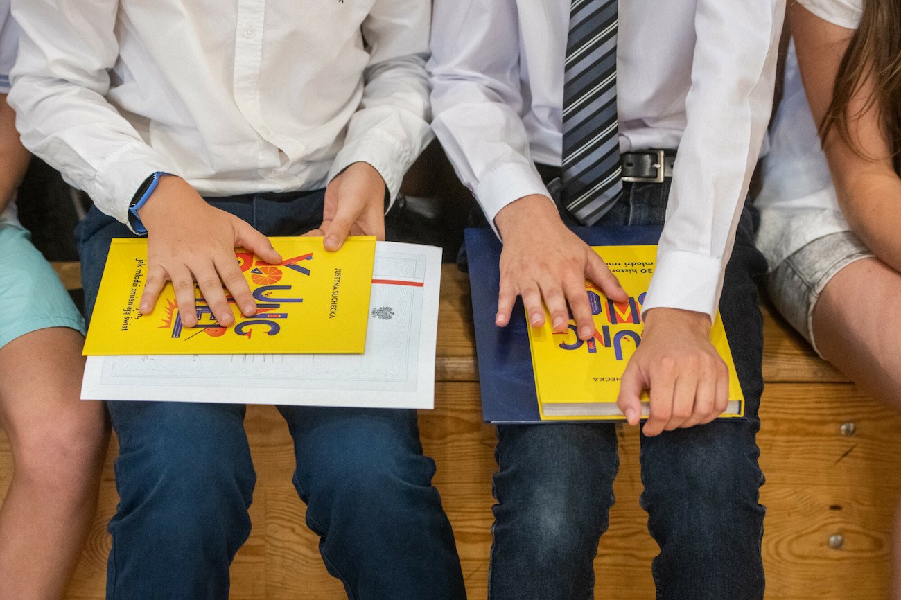 świadectwa na koniec roku szkolnego