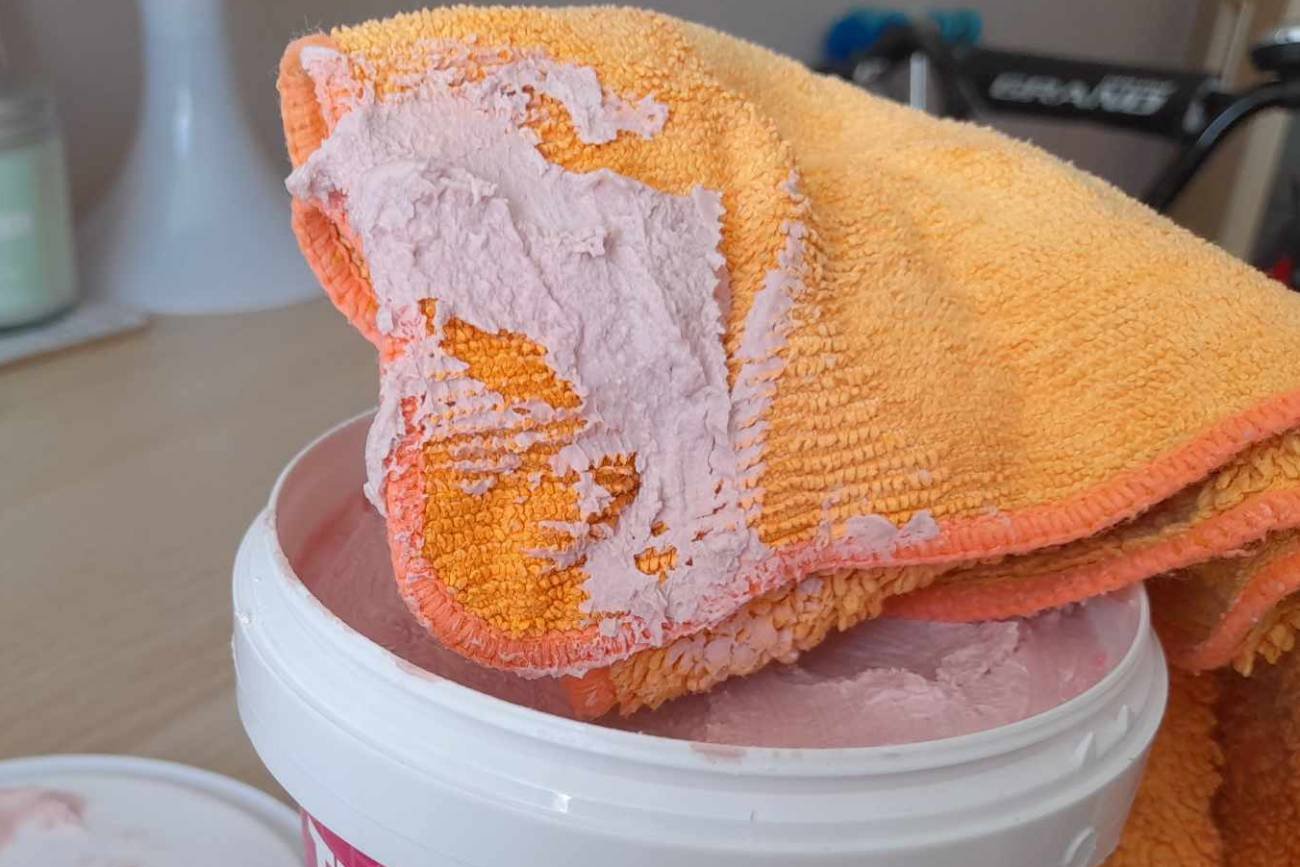 O co tyle szumu? Ten modny środek do sprzątania z Action to faktycznie perełka za grosze