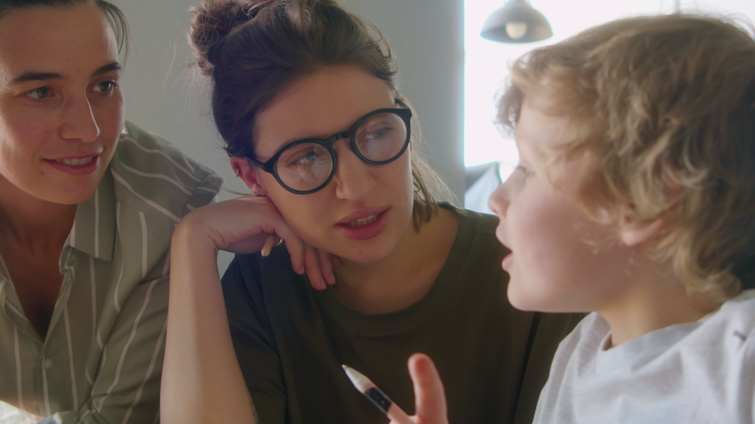 Chcesz wychować prawdomówne dziecko? Używaj tych 4 technik