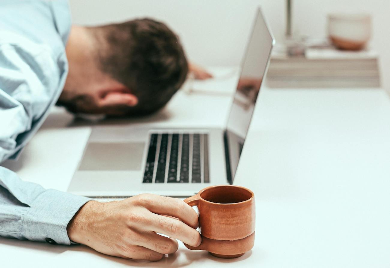 Nauczyciel poprosił uczniów, by ocenili jego pracę. Ich reakcja szokuje