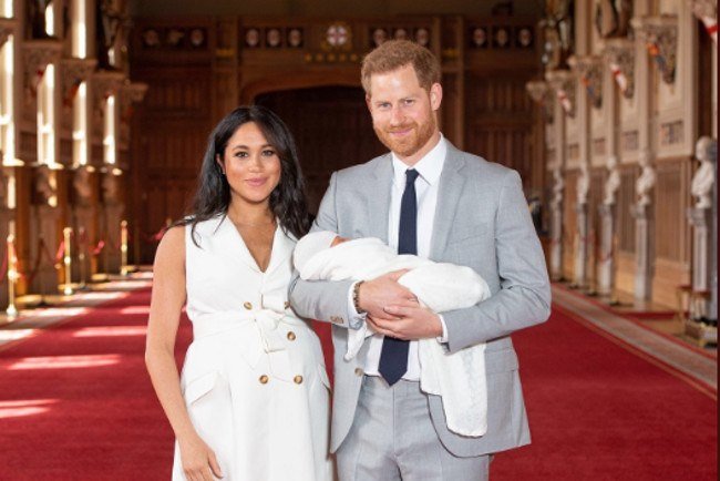 Mały Archie rozpoczyna właśnie trzeci dzień życia