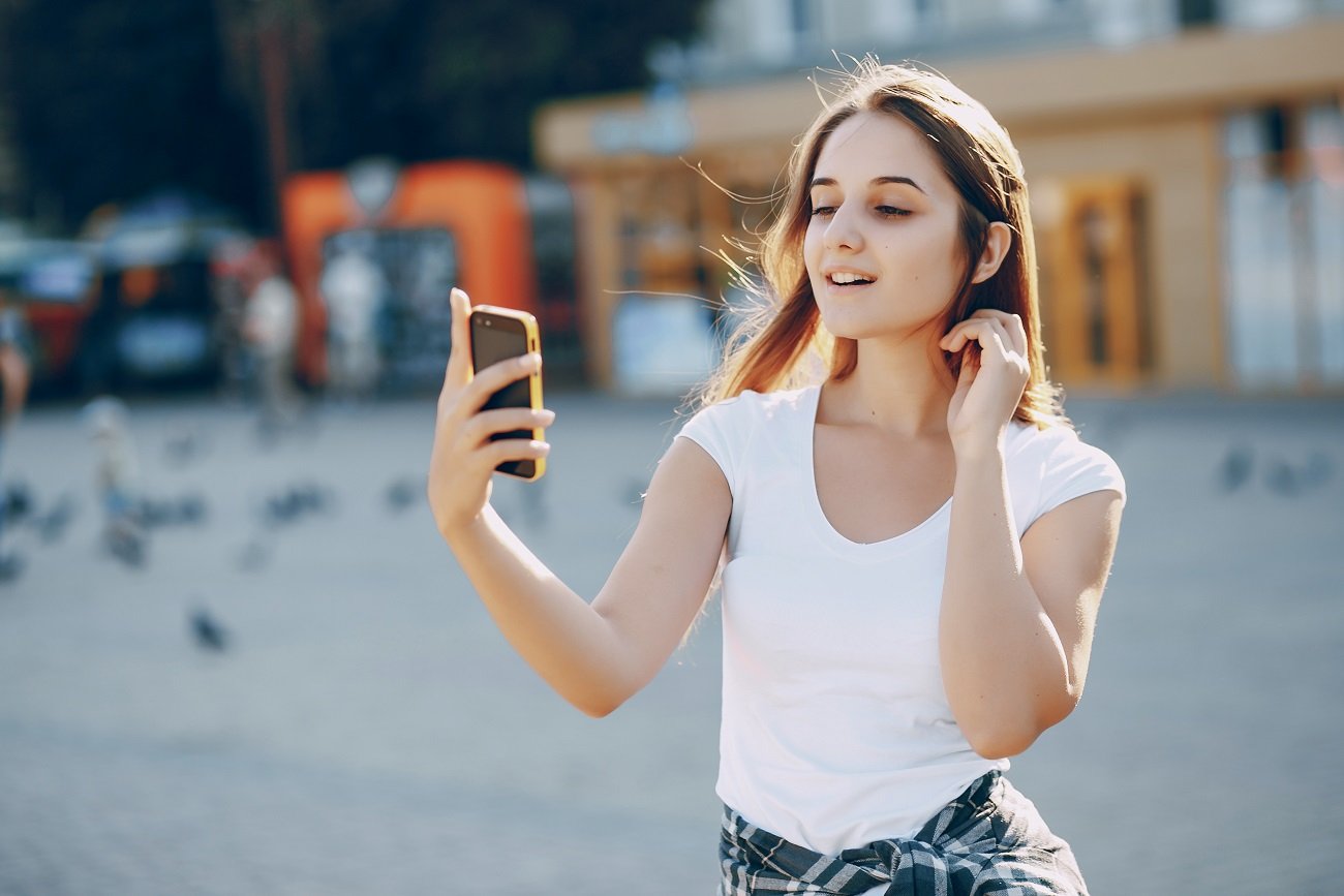 Dziewczyna z telefonem Dziewczyna z telefonem