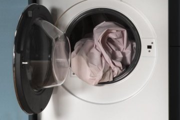 Haier z serii i-Pro 5 to zaawansowana technologicznie nowoczesna pralka, która zapewni nie tylko perfekcyjnie czyste pranie, ale także wygodę użytkowania (w tym zdalne sterowanie)