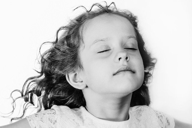 Głęboki oddech. Raptem trzy minutowe ćwiczenie ma znaczny wpływ na zdolność koncentracji u dzieci