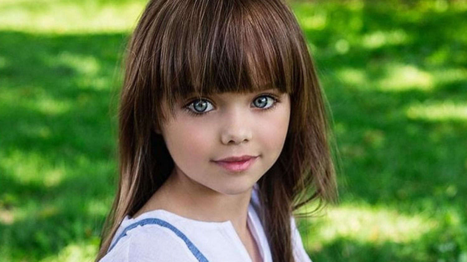 Anna Knyazeva obecnie ma 7 lat. W 2017 roku okrzyknięto ją najładniejszą dziewczynką