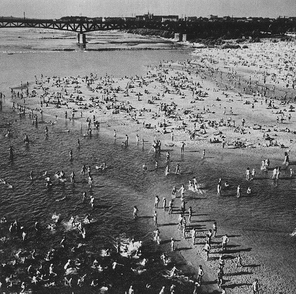 Plaża w Warszawie, lata 60. XX wieku
