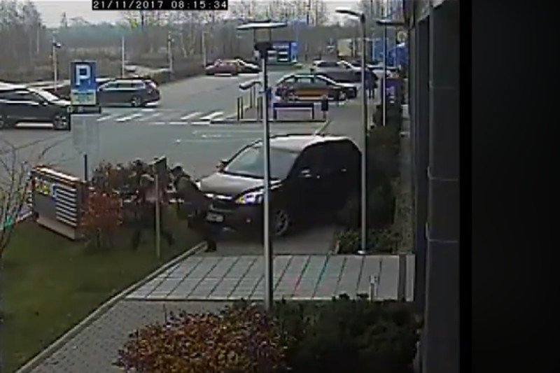 Do jakiego wieku kierowcy powinni prowadzić auta?