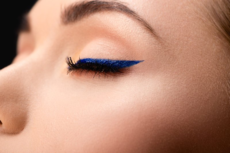 Niebieska linia to symbol wsparcia