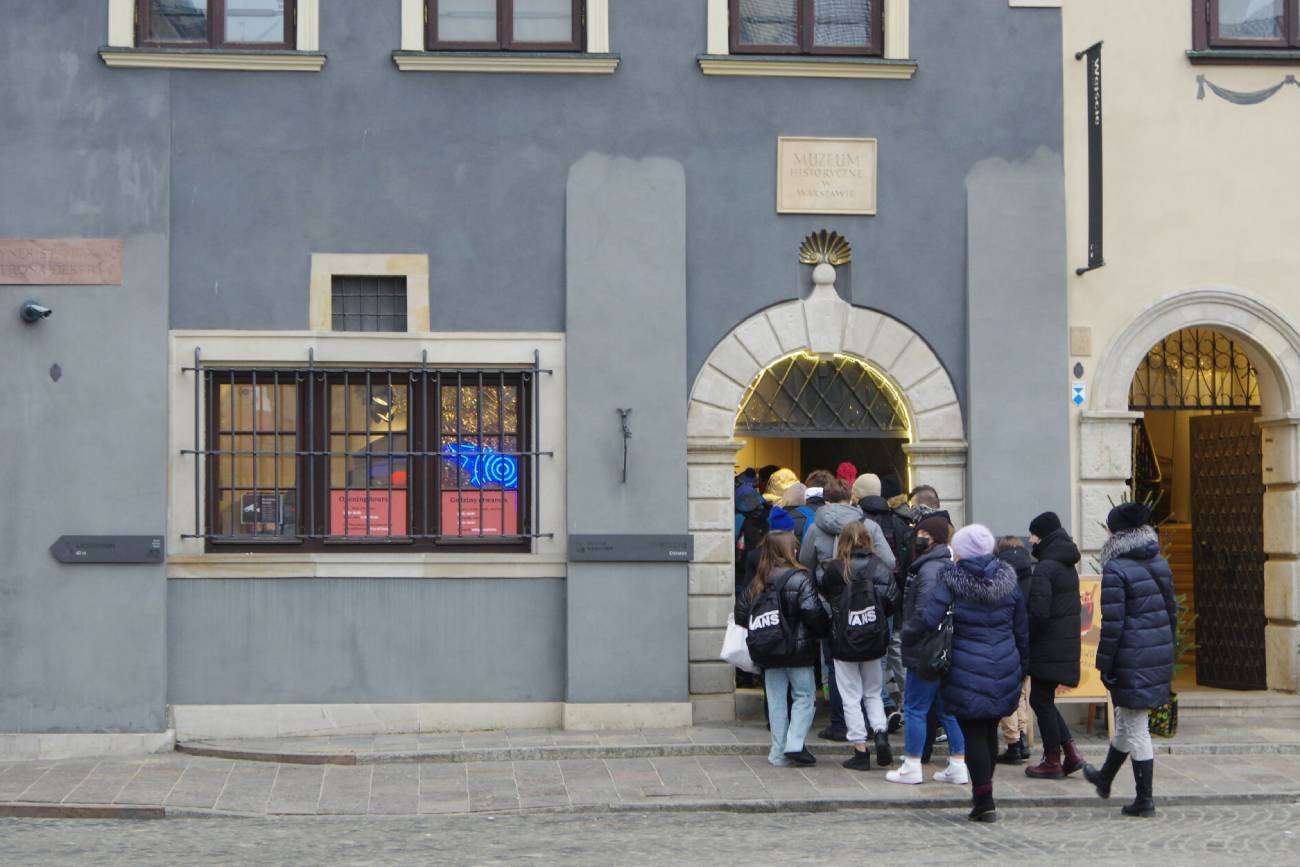 "Bydło odwiedziło muzeum". Tak się kończy dawanie wolności pokoleniu Z