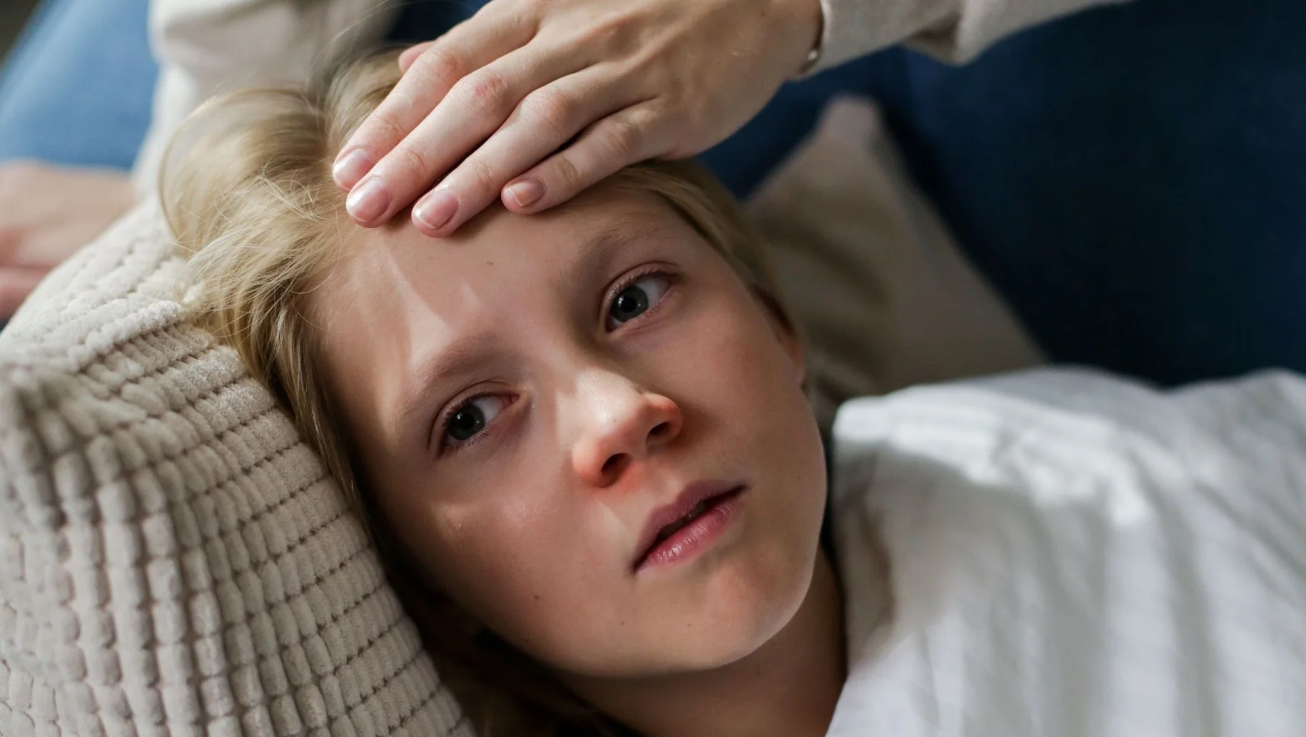 Pediatra ostrzega, że większość z nas źle dawkuje leki. "Nie stosujcie dawek z opakowania" Dawkowanie leków na gorączkę