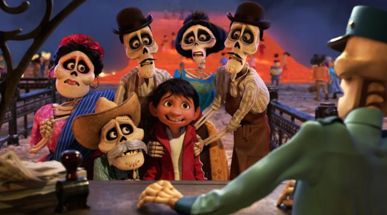 "Coco" – amerykański film animowany z 2017 w reżyserii Lee Unkricha