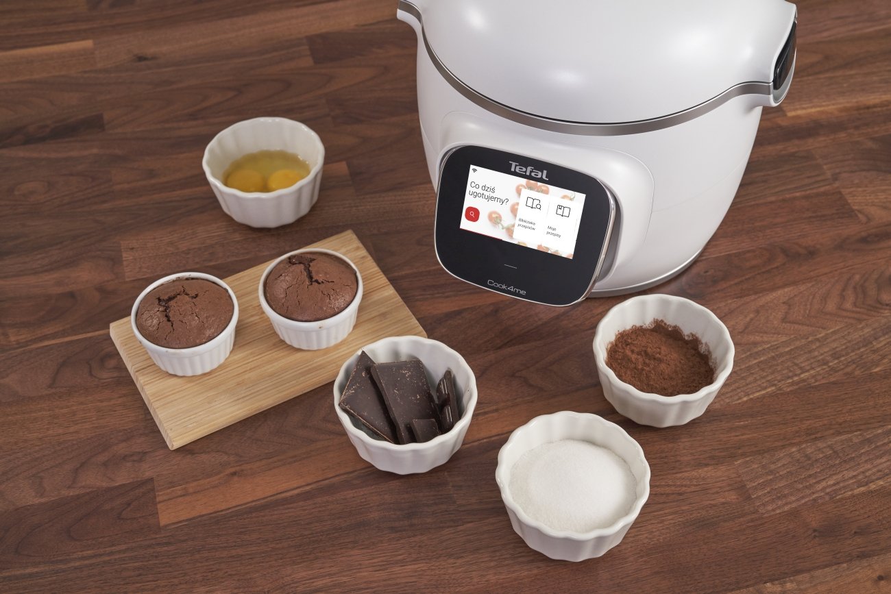 Pożegnaj lato na słodko. Skorzystaj z tych przepisów, a gotowanie ułatw sobie multicookerem