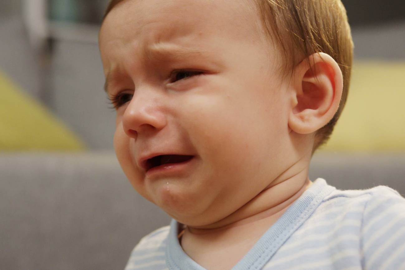 Uczyła niemowlaka mielić bułkę. Pielęgniarka: "Przez ambicje rodziców dzieci kończą na SOR"