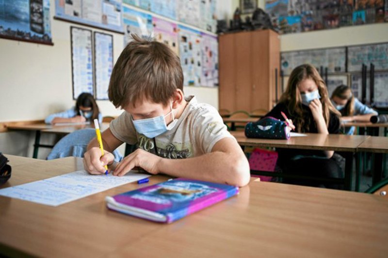 Powrót Do Szkół We Wrześniu 2021 Powrót do szkół we wrześniu po koronawirusie. Wariant D [PETYCJA