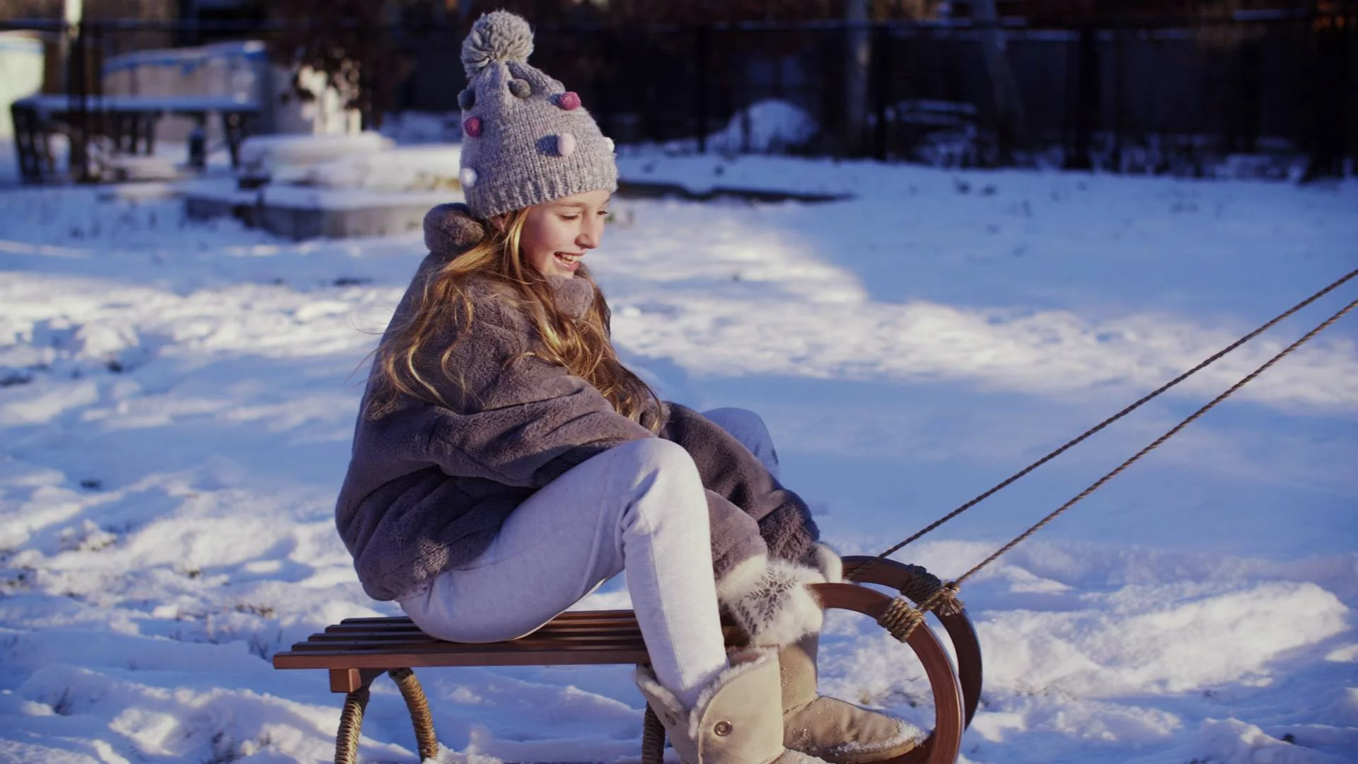 Spacer na mrozie wzmacnia odporność dziecka. Ale musisz znać sposób na odmrożenia