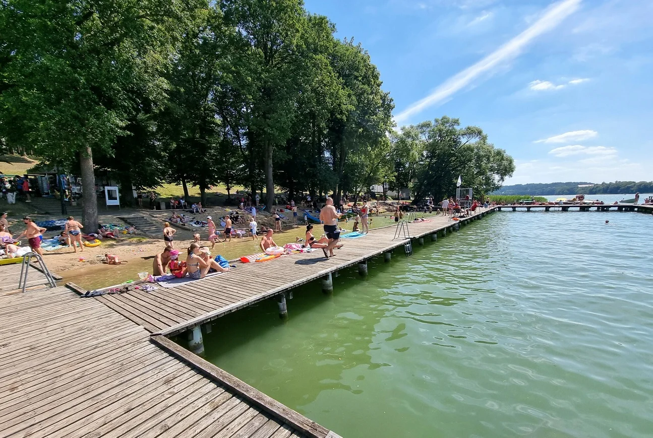 wakacje nad jeziorem