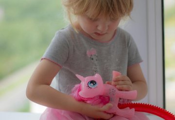Często nie radzimy sobie z załamaniem swojego dziecka i sami sięgamy po wyparcie