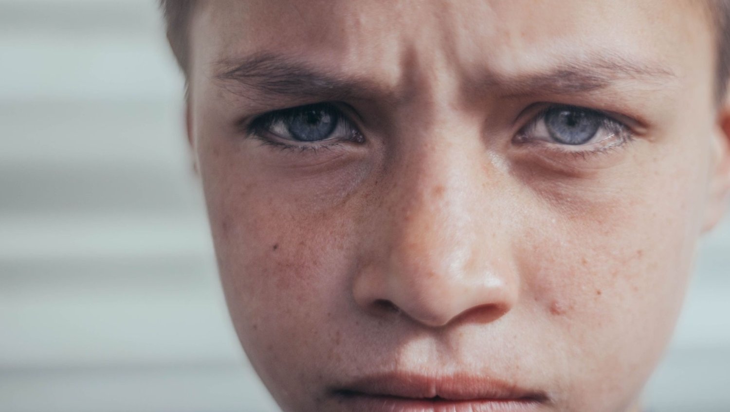 Dzieci wciąż nie mają równego dostępu do psychologa. NIK wskazuje na poważny problem