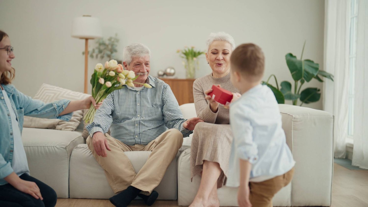 Nie wszyscy dziadkowie przychodzą na występy. Czasem to dla przedszkolaka lekcja