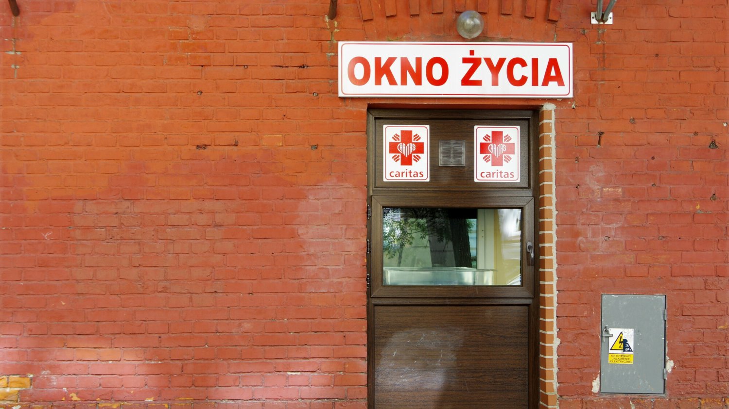 okno życia, okno życia hoża, dziecko w oknie życia w warszawie