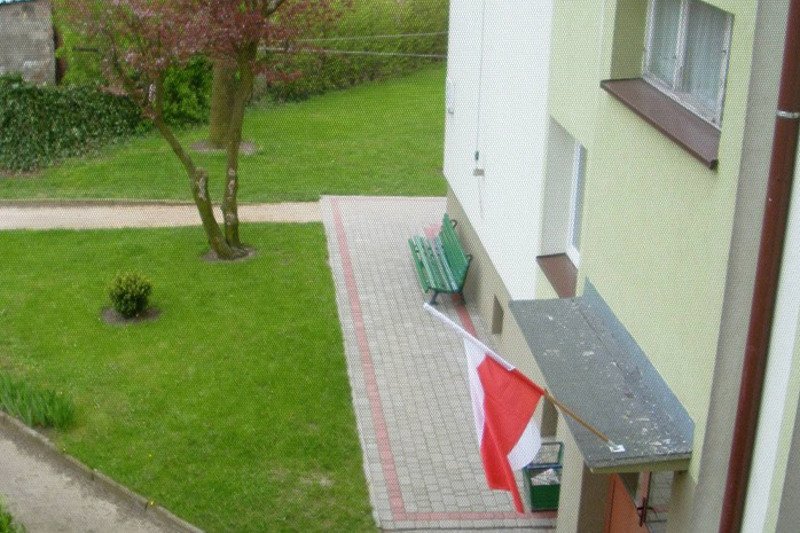 O osiedlową ławeczkę często toczą się boje.