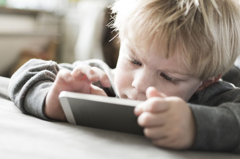 Włącz ograniczenie YouTube.