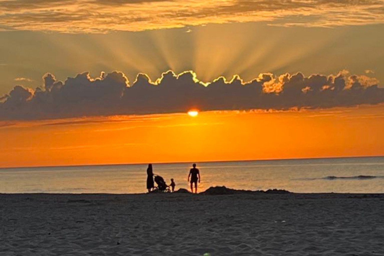 Sielankowe scenki z plaży? Polskie rodziny dobrze wyglądają tylko na zdjęciach