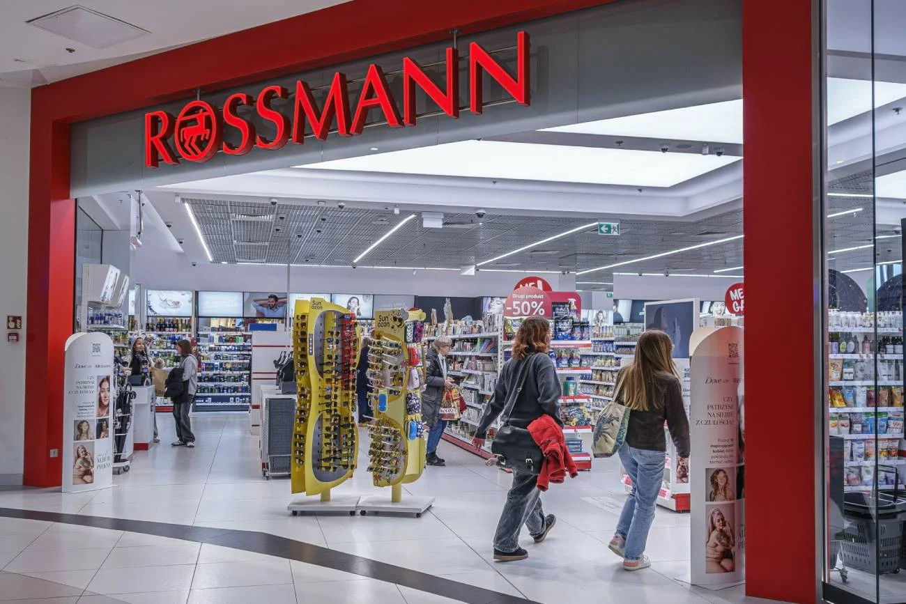 Sklep sieci Rossmann.