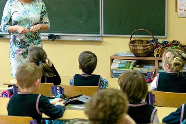 W warszawskiej szkole podstawowej zakazano śpiewania przez... koronawirusa