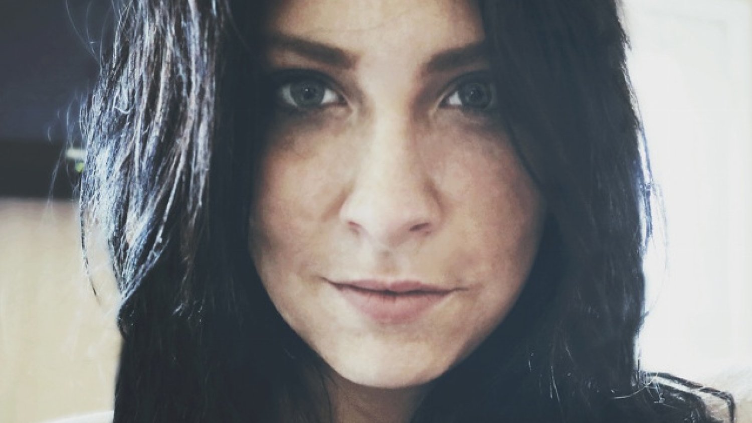 Fot. Pexels / [url=https://www.pexels.com/photo/woman-blue-eyes-deep-89527/]Katii Bishop[/url] / [url=https://www.pexels.com/photo-license/]CC0 License[/url]