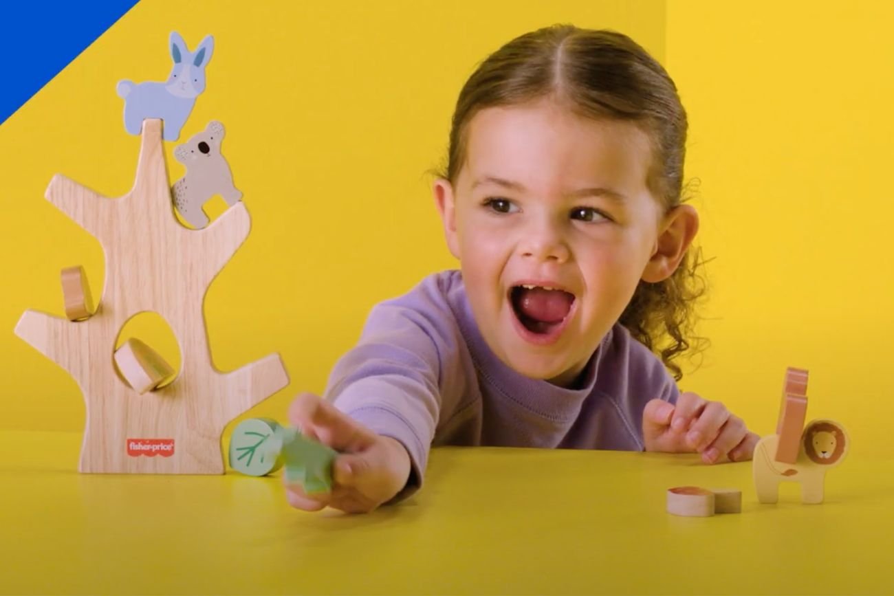 Fisher-Price® Wood – drewniane zabawki, które angażują zmysły i wspierają kreatywność dzieci