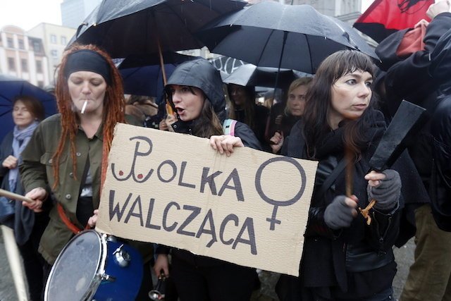 Gdyby w Polsce głosowały tylko kobiety, PiS pożegnałby się z władzą