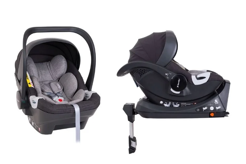 Fotelik samochodowy X-Car z bazą Isofix wyposażono w praktyczne akcesorium pomagające w jego szybkim i wygodnym montażu w samochodzie