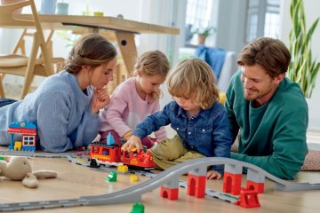 Zabawa klockami LEGO® DUPLO® to wspaniały sposób na wspieranie dziecięcej wyobraźni.