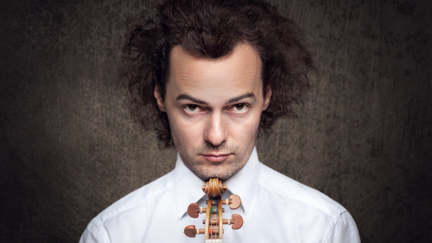 Mariusz Patyra to zwycięzca prestiżowego konkursu Premio Niccolò Paganini – odpowiednika Konkursu Chopinowskiego dla skrzypków.