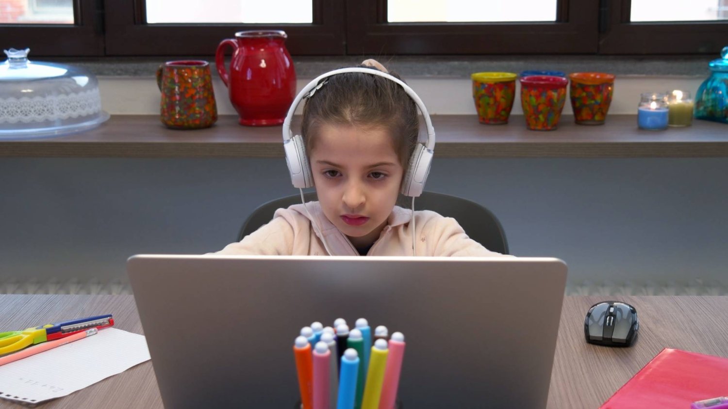 Pokolenie Z to najmniej bystre dzieci. Powód, o którym mówi neurobiolog, zasmuca