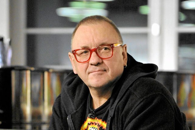 Fotele od WOŚP w Centrum Zdrowia Dziecka w Katowicach stoją na korytarzach...