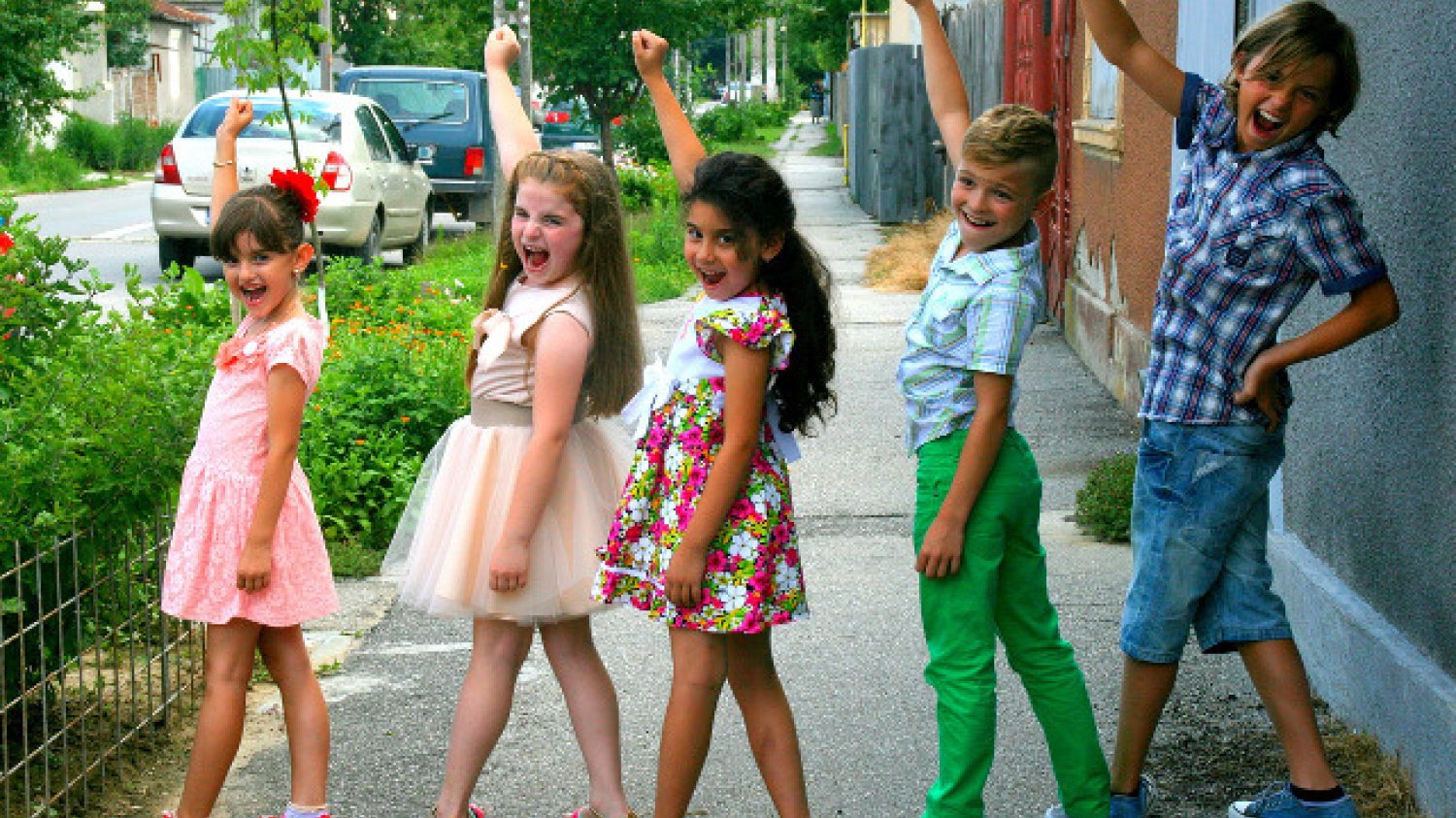 Fot. Pixabay / [url=https://pixabay.com/en/kids-the-gang-play-835146/]AdinaVoicu[/url] / [url=https://pixabay.com/en/service/terms/#usage]CC0 Public Domain[/url]
